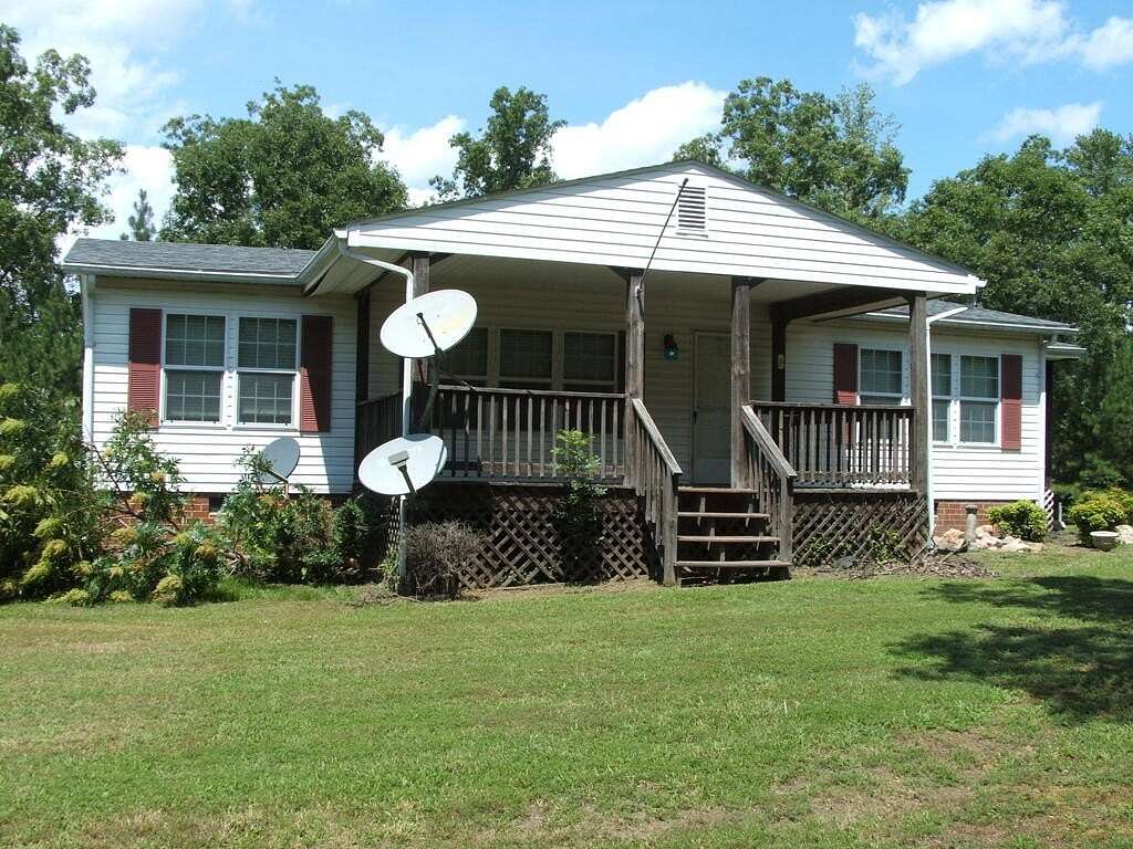 11.3 Acres of Land with Home for Sale in Saxe, Virginia