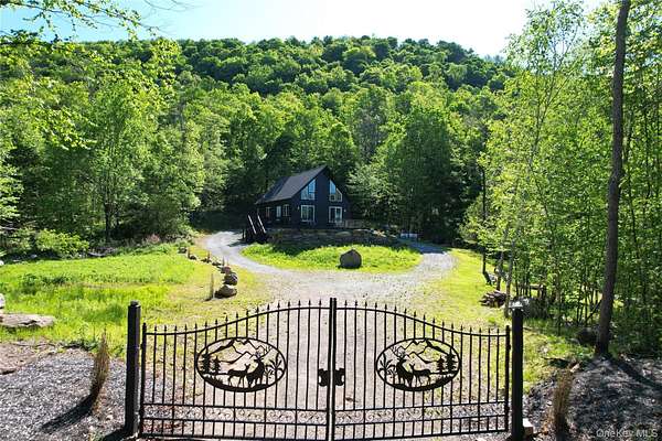 3.2 Acres of Land with Home for Sale in Callicoon Center, New York