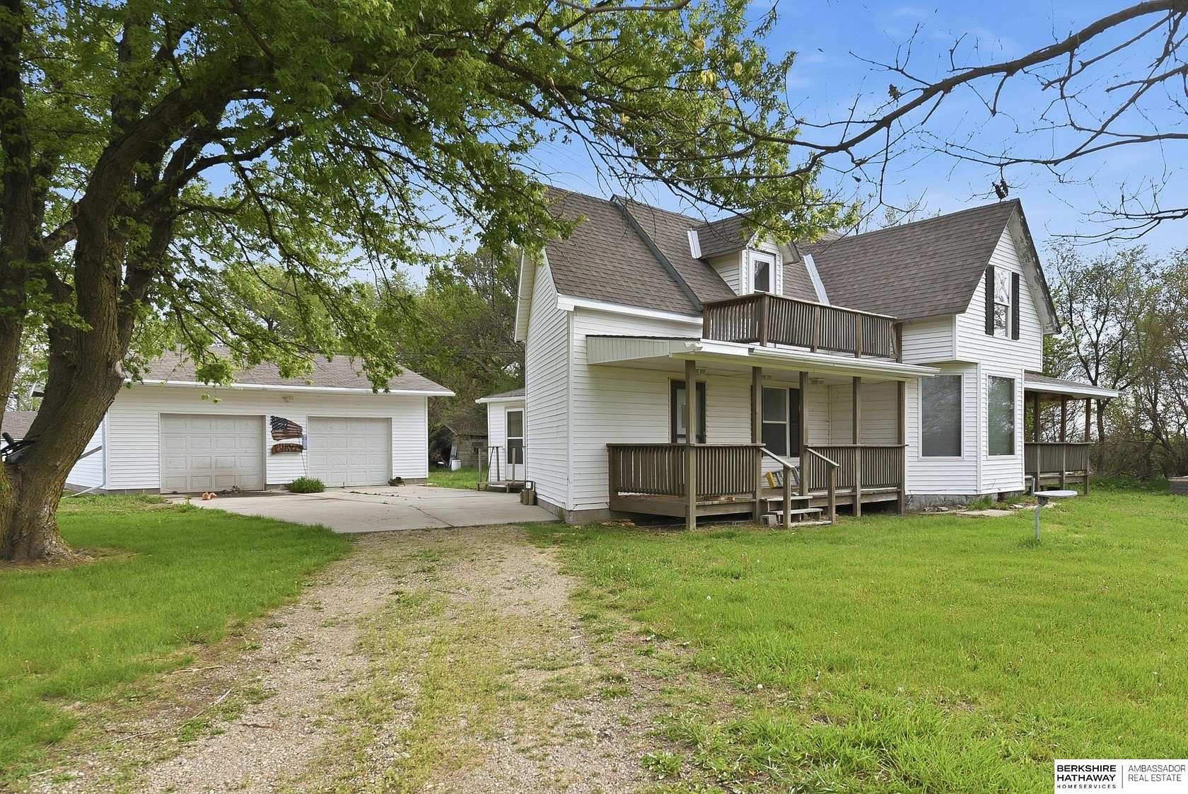 7.53 Acres of Land with Home for Sale in Oakland, Nebraska