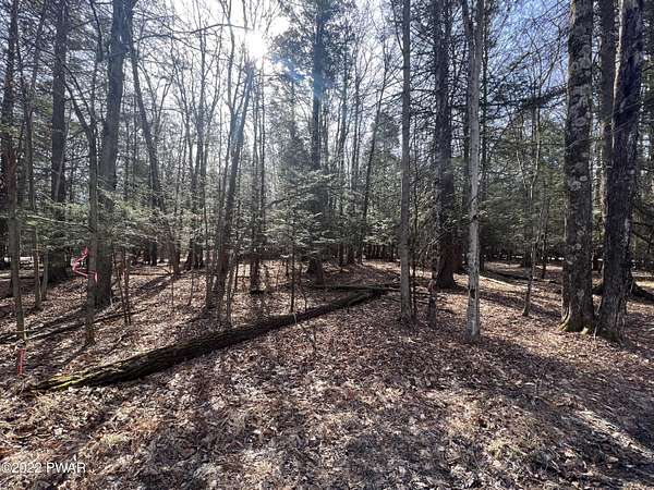 0.72 Acres of Residential Land for Sale in Lake Ariel, Pennsylvania