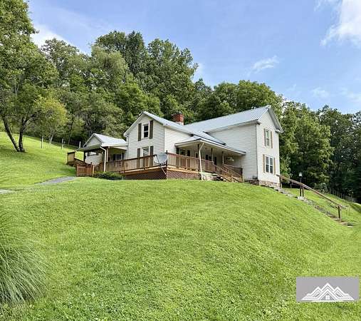 11.5 Acres of Recreational Land with Home for Sale in Bluefield, Virginia