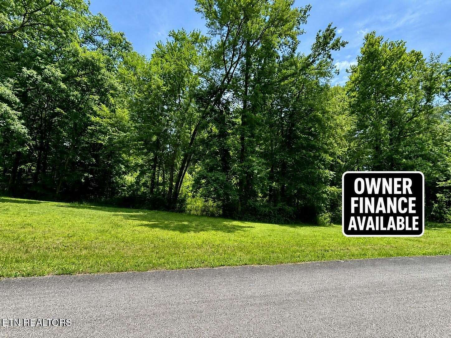 0.95 Acres of Residential Land for Sale in Rockwood, Tennessee