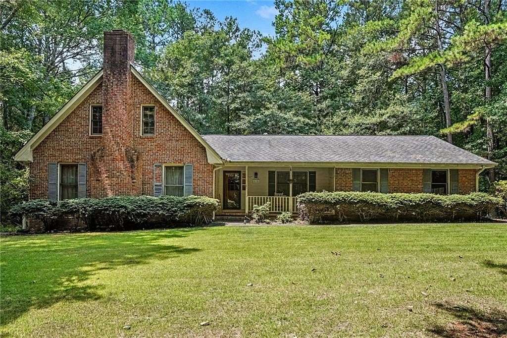 5 Acres of Land with Home for Sale in Stockbridge, Georgia
