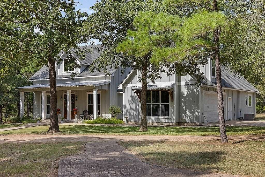 15 Acres of Land with Home for Sale in La Grange, Texas