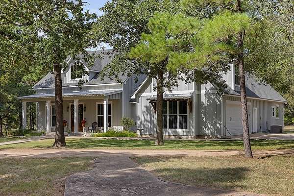 15 Acres of Land with Home for Sale in La Grange, Texas