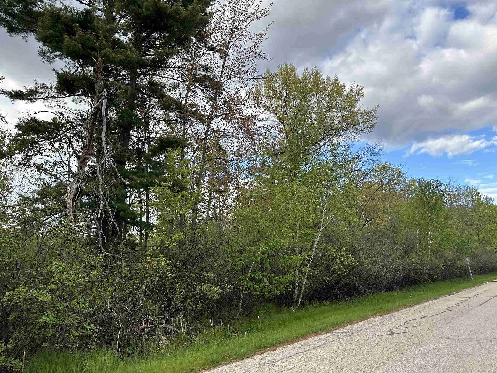 0.72 Acres of Residential Land for Sale in Peshtigo, Wisconsin