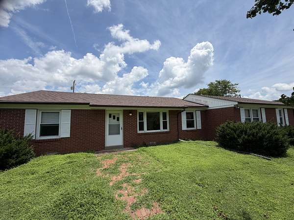 1.9 Acres of Land with Home for Lease in Cunningham, Tennessee