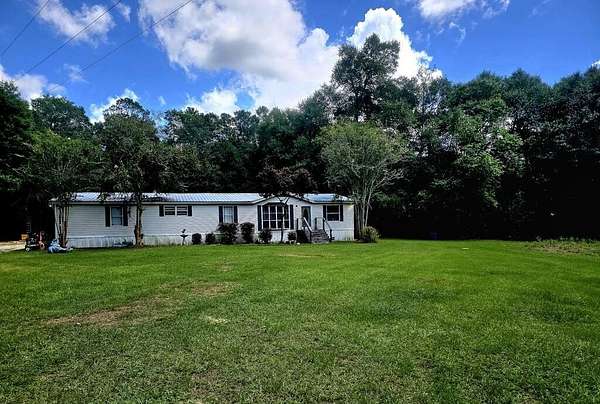 2.82 Acres of Land with Home for Sale in Ochlocknee, Georgia