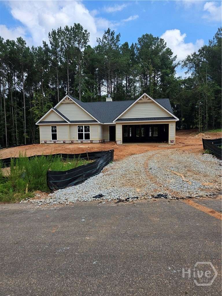 1.58 Acres of Land with Home for Sale in Colbert, Georgia