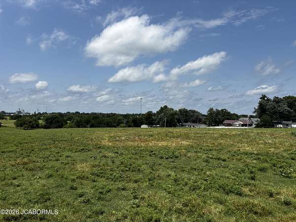11.3 Acres of Land for Sale in California, Missouri