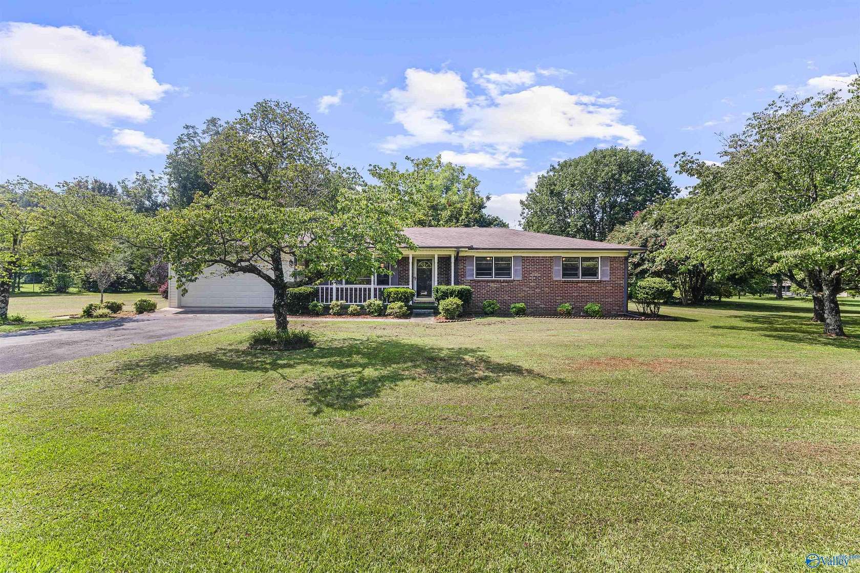 2 Acres of Land with Home for Sale in Decatur, Alabama