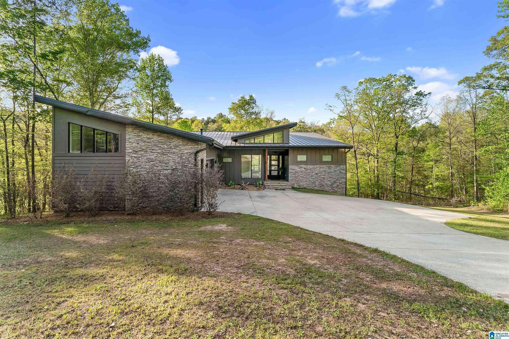 76 Acres of Land with Home for Sale in Dadeville, Alabama