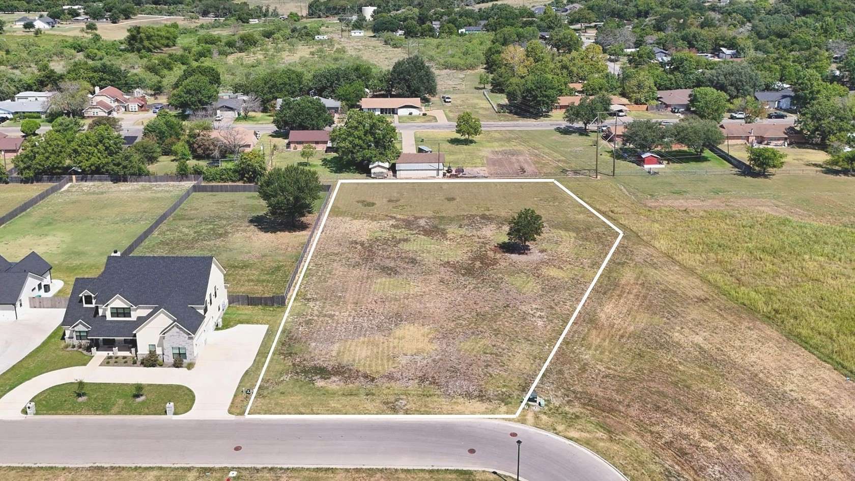 1.13 Acres of Residential Land for Sale in Robinson, Texas