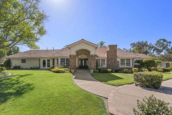 2.69 Acres of Land with Home for Lease in Rancho Santa Fe, California