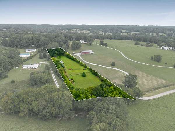 1.66 Acres of Residential Land for Sale in Cumberland Furnace, Tennessee