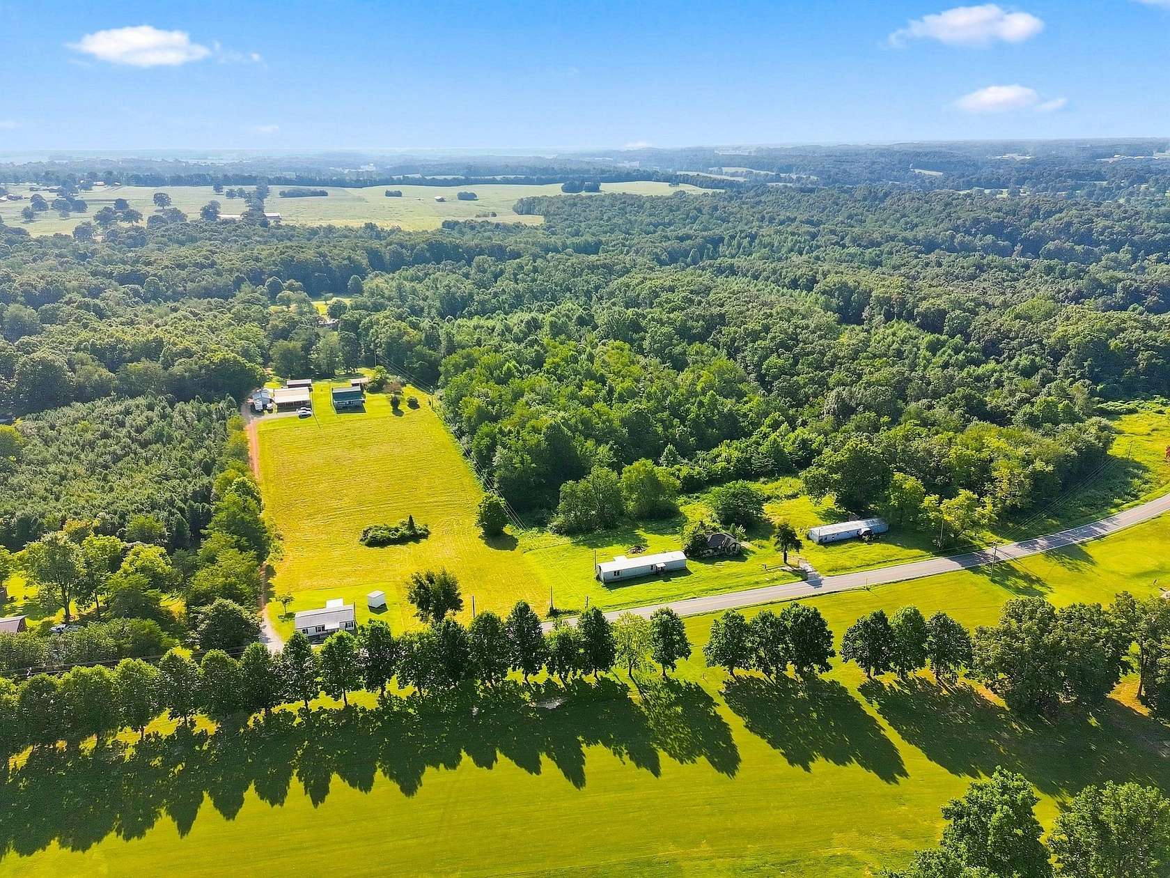15 Acres of Land with Home for Sale in Summertown, Tennessee