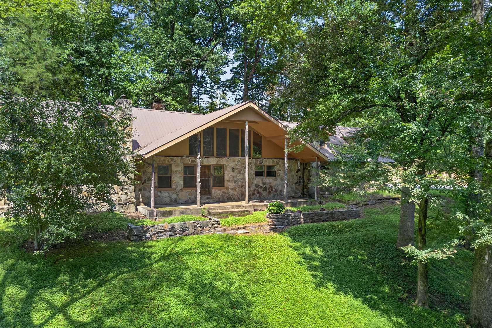 2.6 Acres of Land with Home for Sale in Cookeville, Tennessee