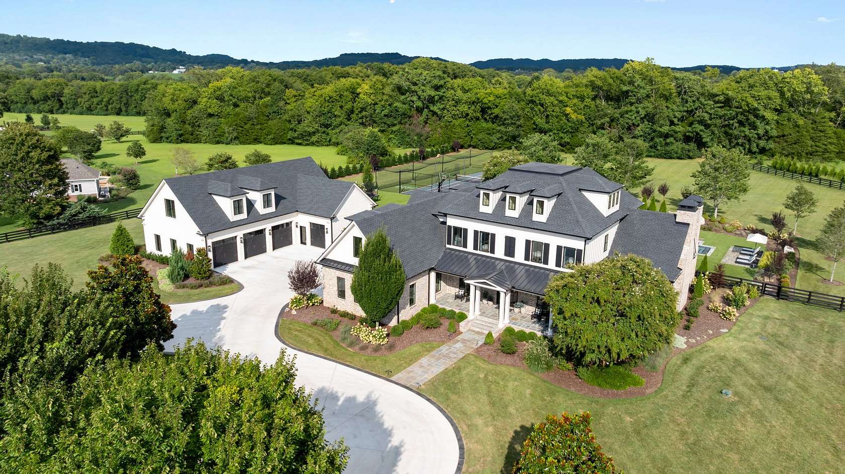 5 Acres of Land with Home for Sale in Franklin, Tennessee