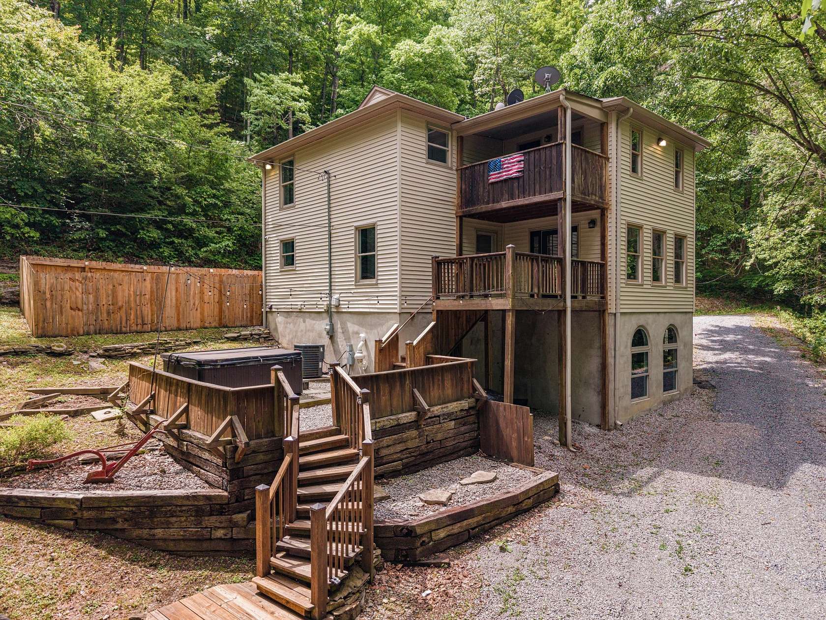 5.18 Acres of Land with Home for Auction in Pegram, Tennessee