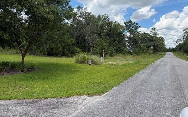 4.75 Acres of Land for Sale in Live Oak, Florida
