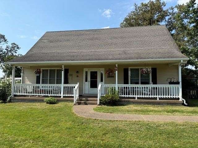 3.65 Acres of Land with Home for Sale in Brownsville, Kentucky