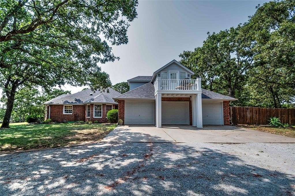 1.9 Acres of Land with Home for Sale in Chandler, Oklahoma