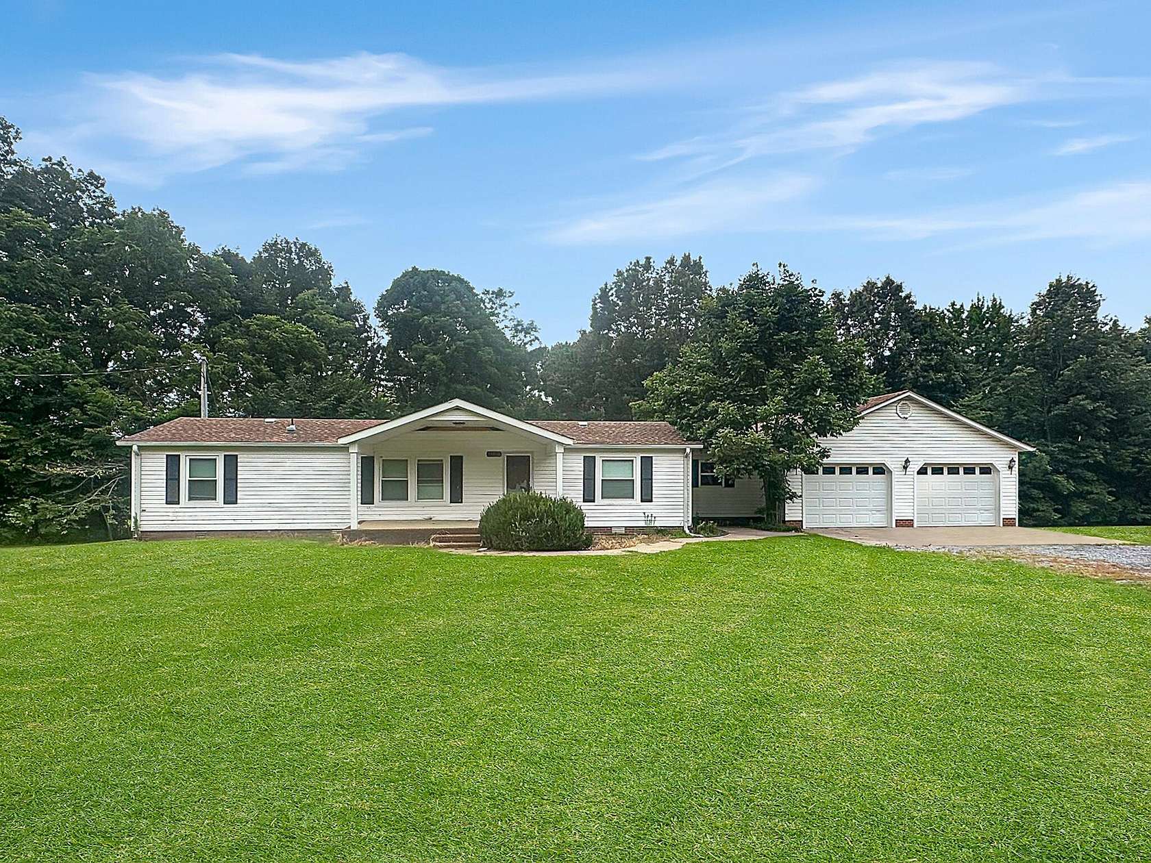 2 Acres of Land with Home for Auction in Bardwell, Kentucky