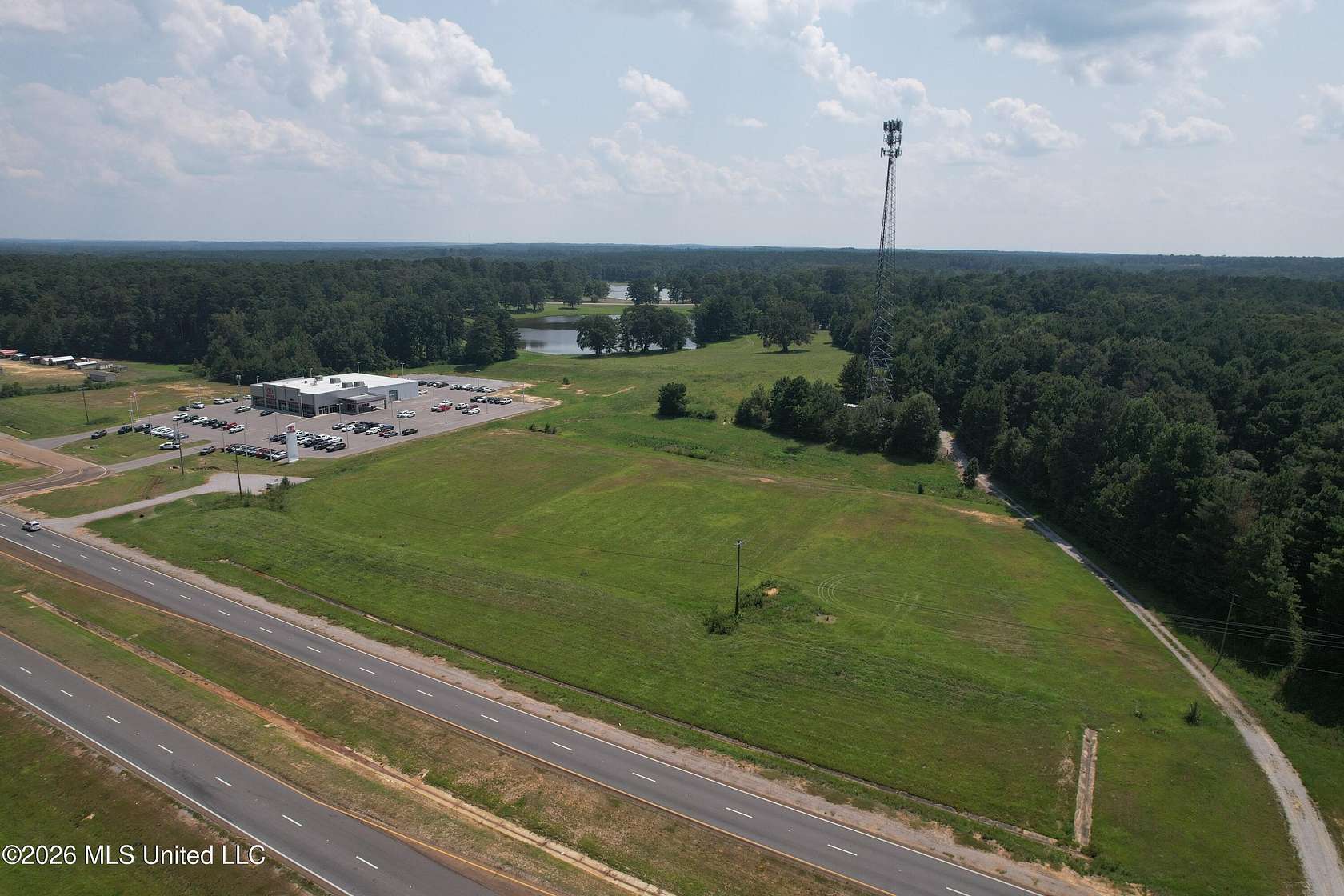 5 Acres of Commercial Land for Sale in Philadelphia, Mississippi