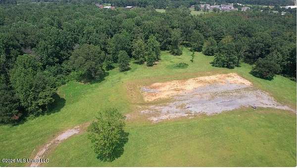 18 Acres of Commercial Land for Sale in Philadelphia, Mississippi