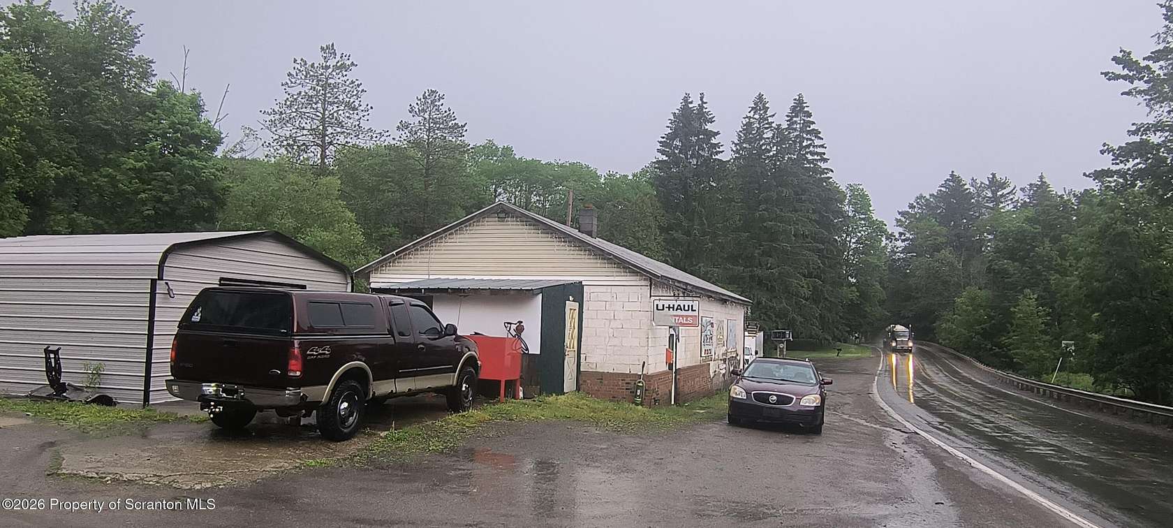 1.83 Acres of Residential Land for Sale in Thompson, Pennsylvania