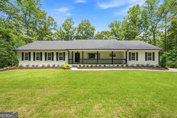 5.3 Acres of Land with Home for Sale in Chattahoochee Hills, Georgia