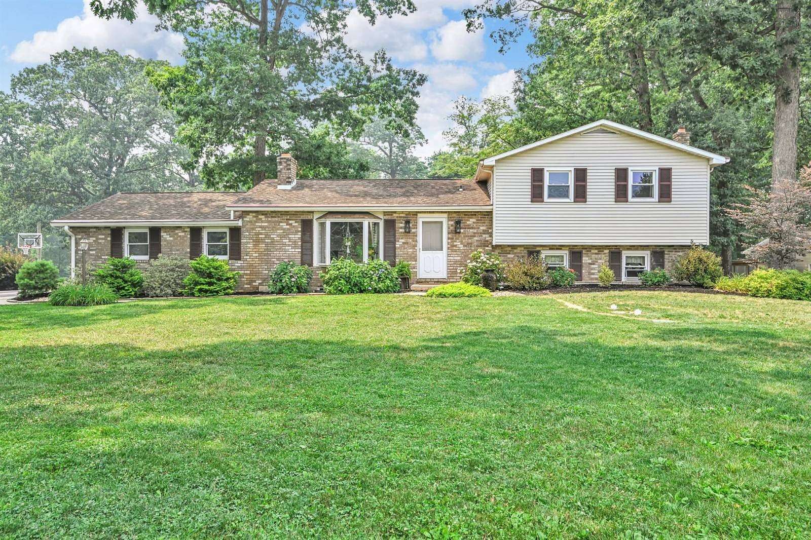1.5 Acres of Land with Home for Sale in Myerstown, Pennsylvania