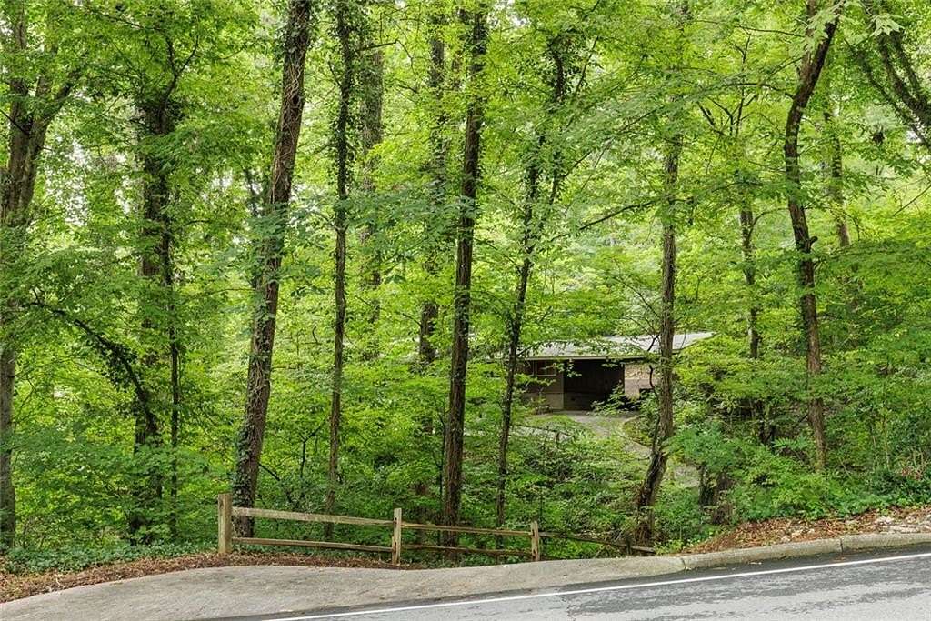 1.52 Acres of Land with Home for Sale in Atlanta, Georgia