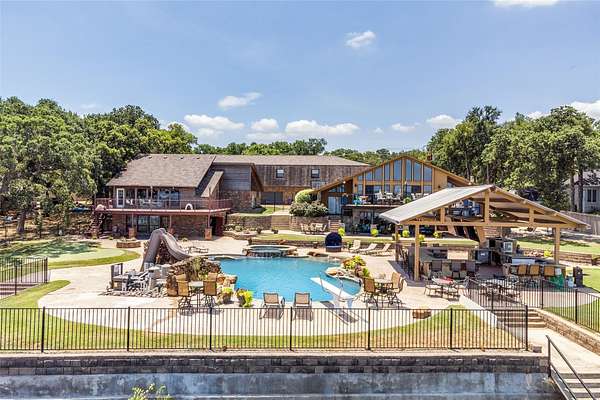 2 Acres of Land with Home for Sale in Fort Worth, Texas