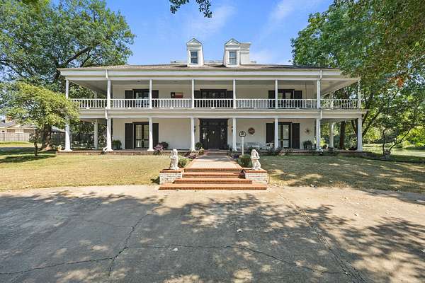 4.33 Acres of Land with Home for Sale in Greenville, Texas