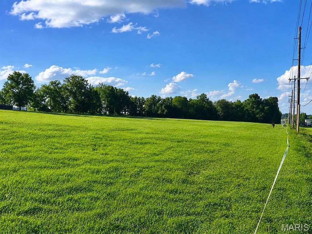 9 Acres of Commercial Land for Sale in New Haven, Missouri