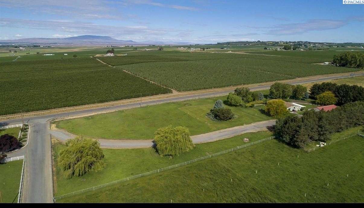4.37 Acres of Land with Home for Sale in Pasco, Washington