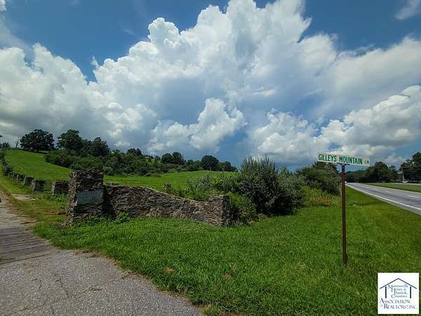 5 Acres of Land for Sale in Bassett, Virginia