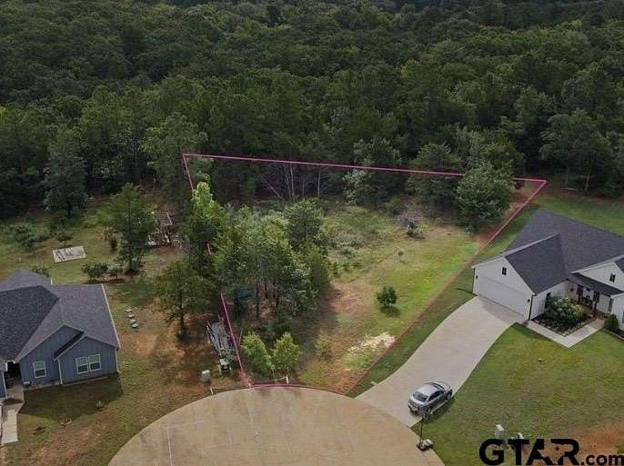 0.5 Acres of Residential Land for Sale in Lindale, Texas