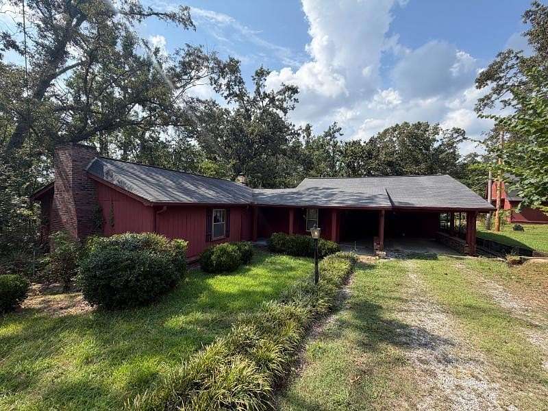 10 Acres of Land with Home for Sale in Corinth, Mississippi