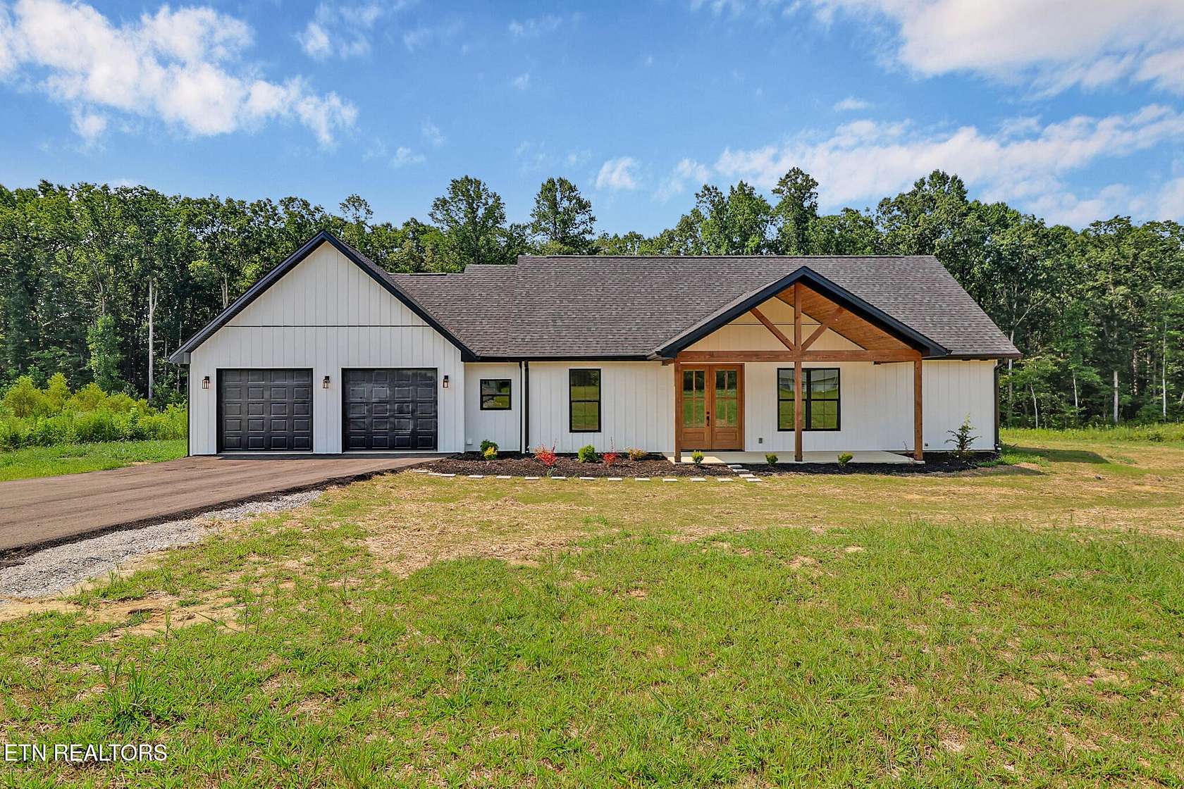 1.5 Acres of Land with Home for Sale in Jamestown, Tennessee
