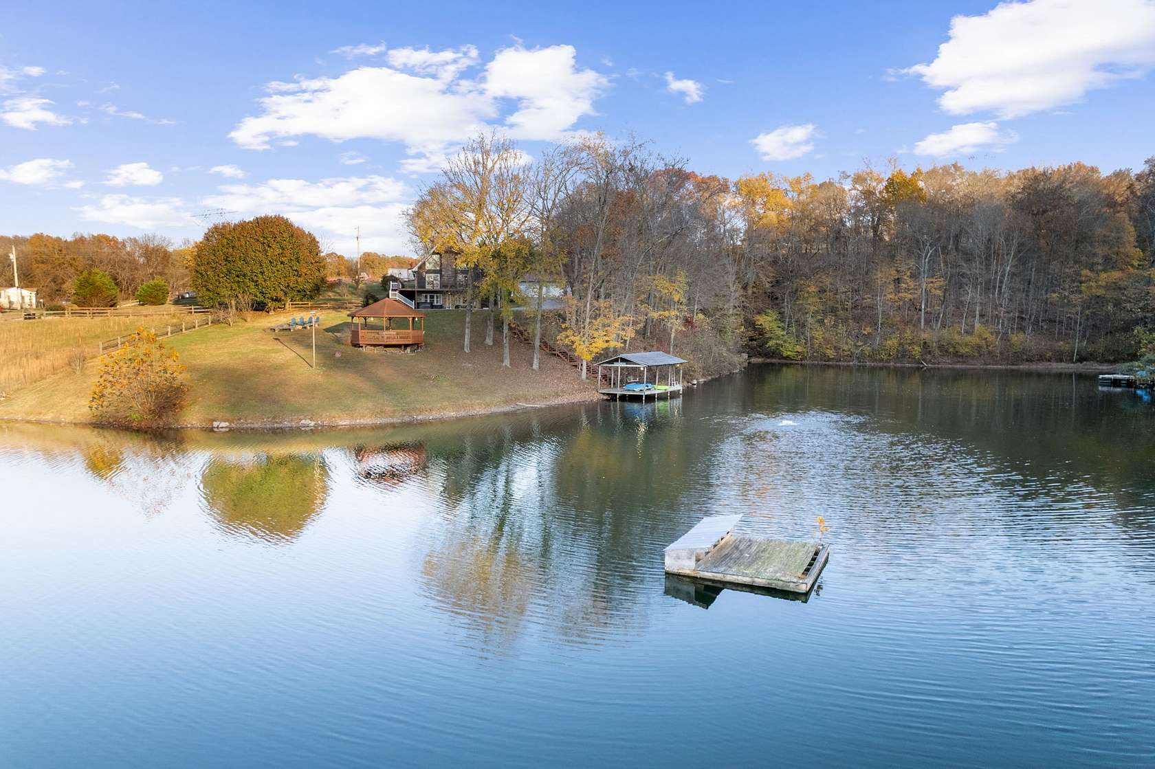 30.2 Acres of Land with Home for Sale in Springfield, Tennessee