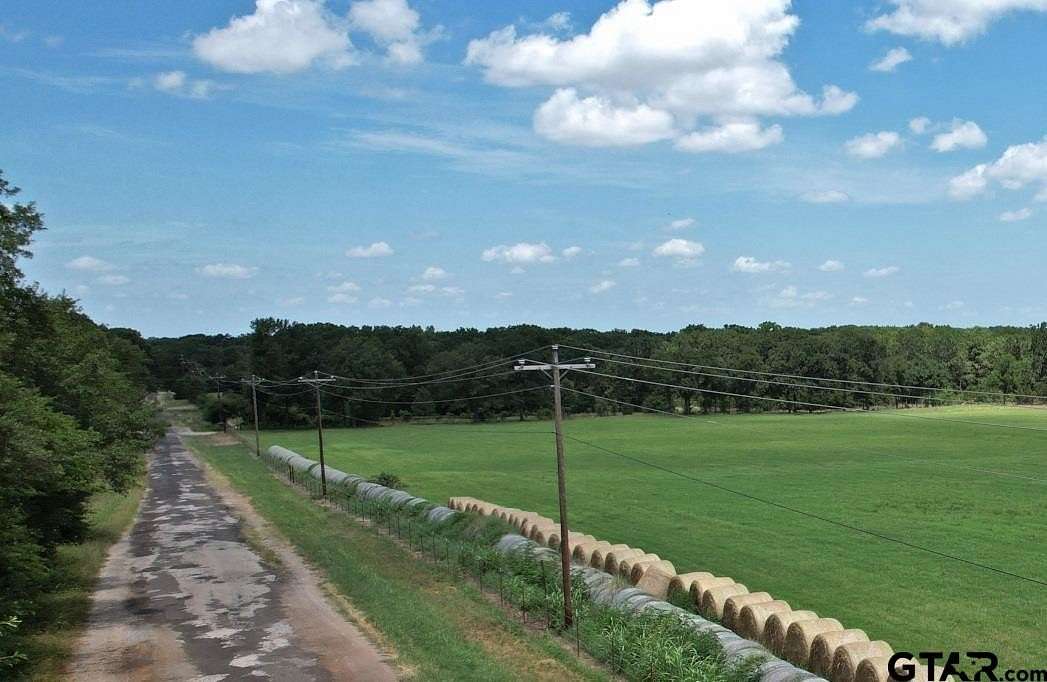 2.2 Acres of Residential Land for Sale in Wills Point, Texas