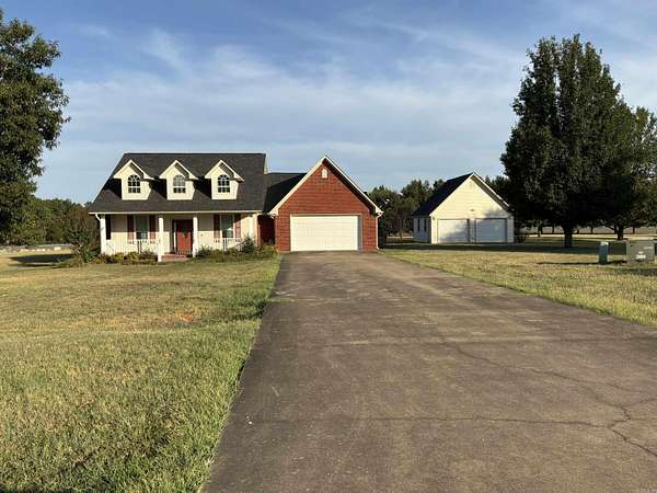 3 Acres of Land with Home for Sale in Nashville, Arkansas