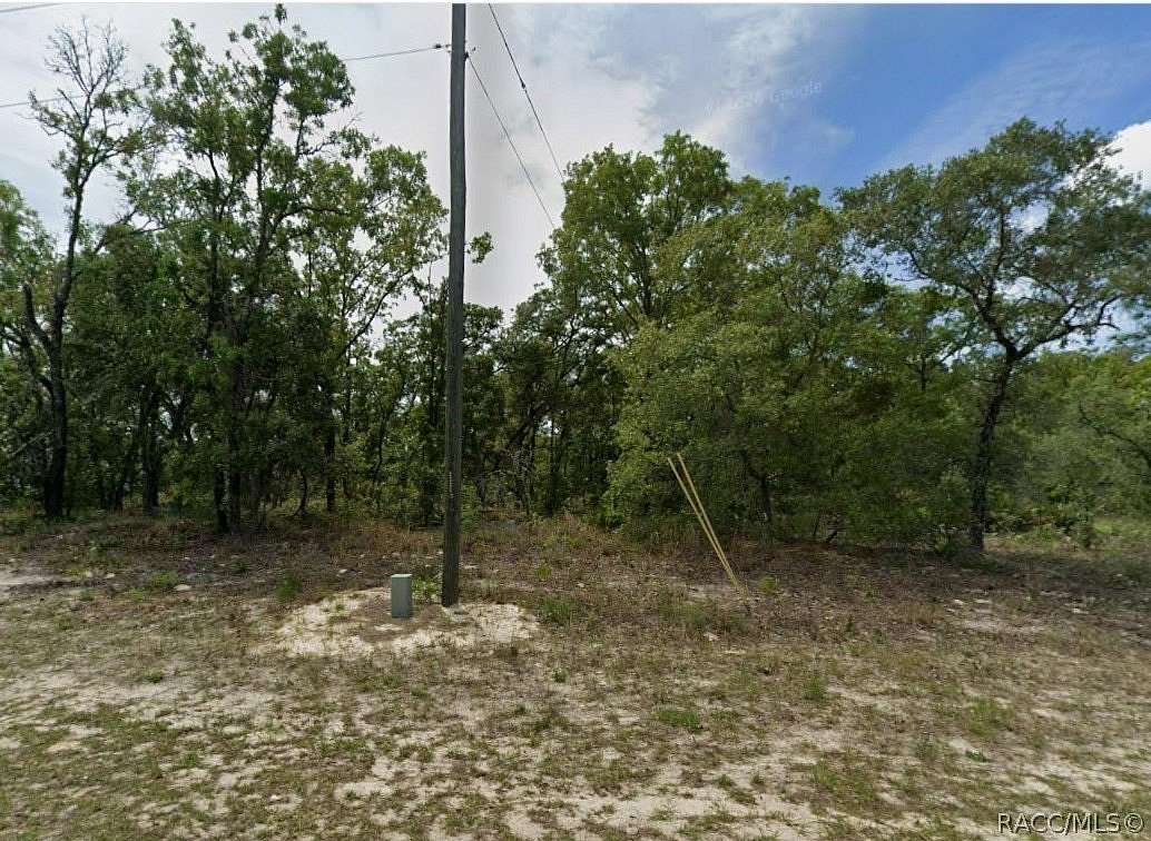 0.5 Acres of Land for Sale in Dunnellon, Florida