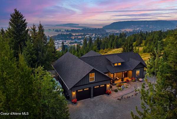 3.75 Acres of Land with Home for Sale in Bonners Ferry, Idaho