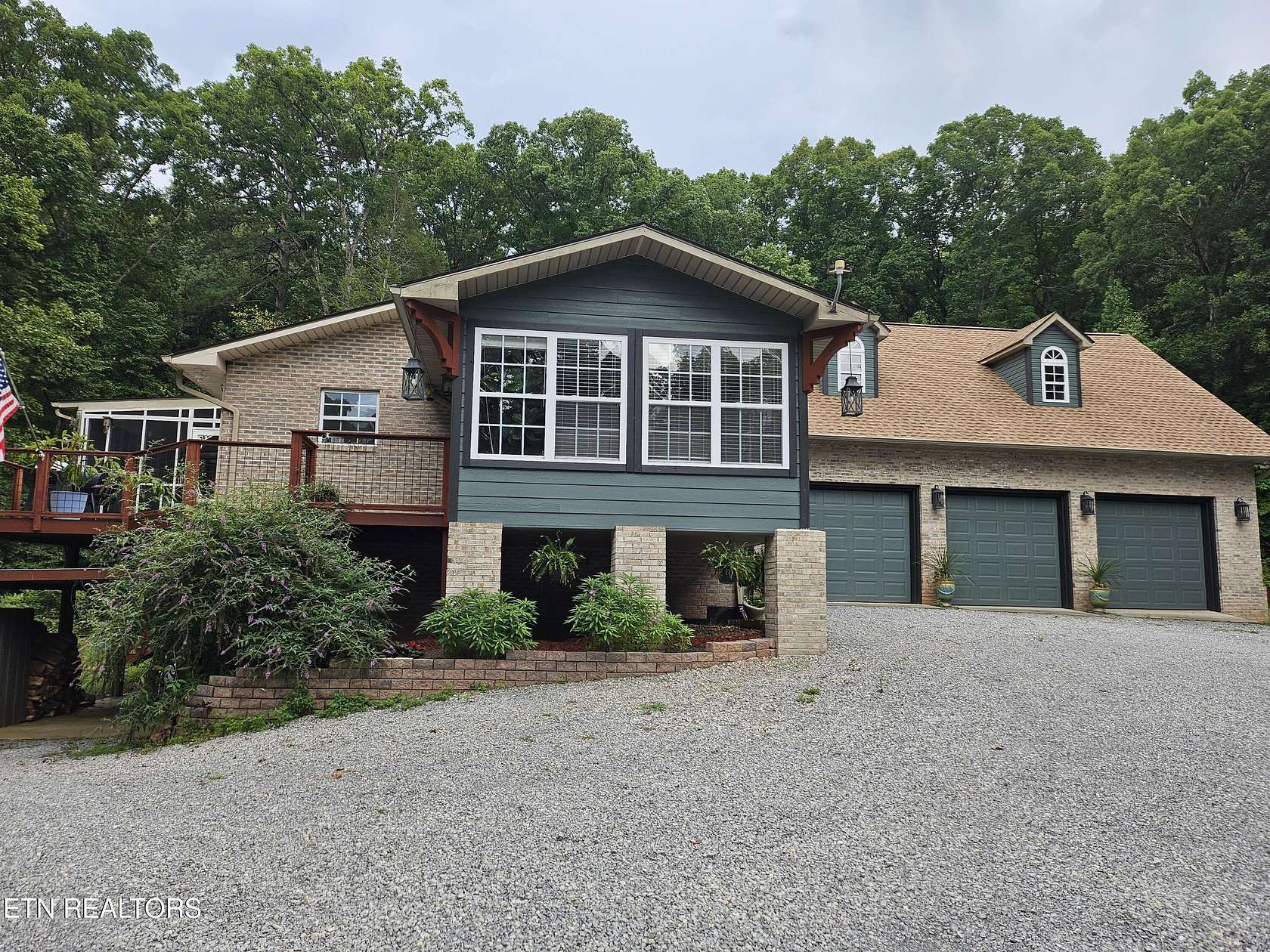 10.9 Acres of Land with Home for Sale in Maryville, Tennessee