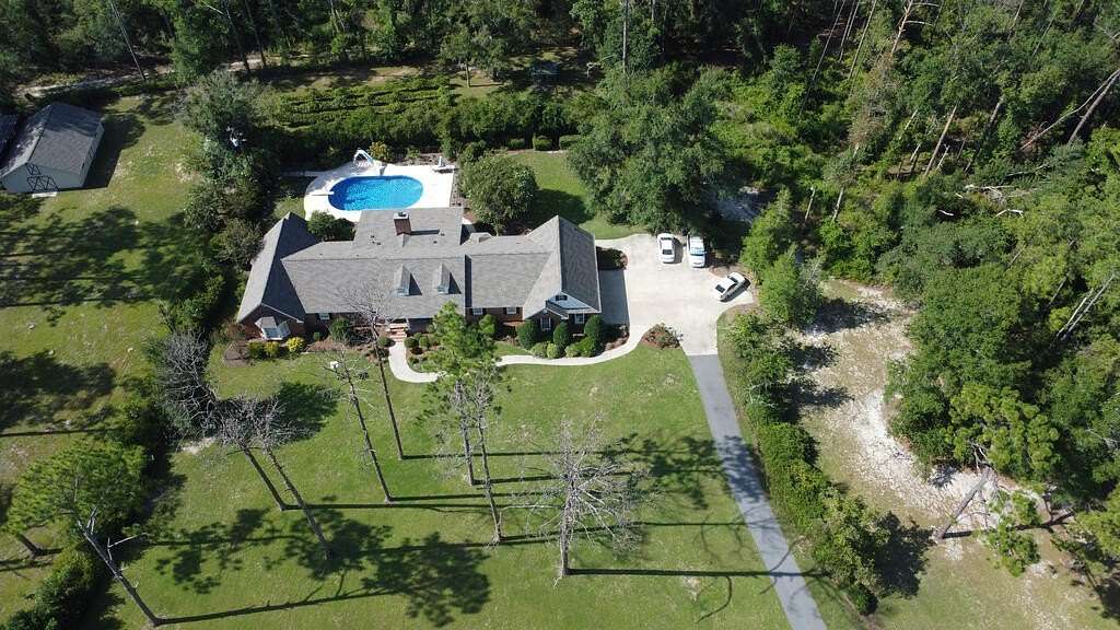 16 Acres of Recreational Land with Home for Sale in Valdosta, Georgia