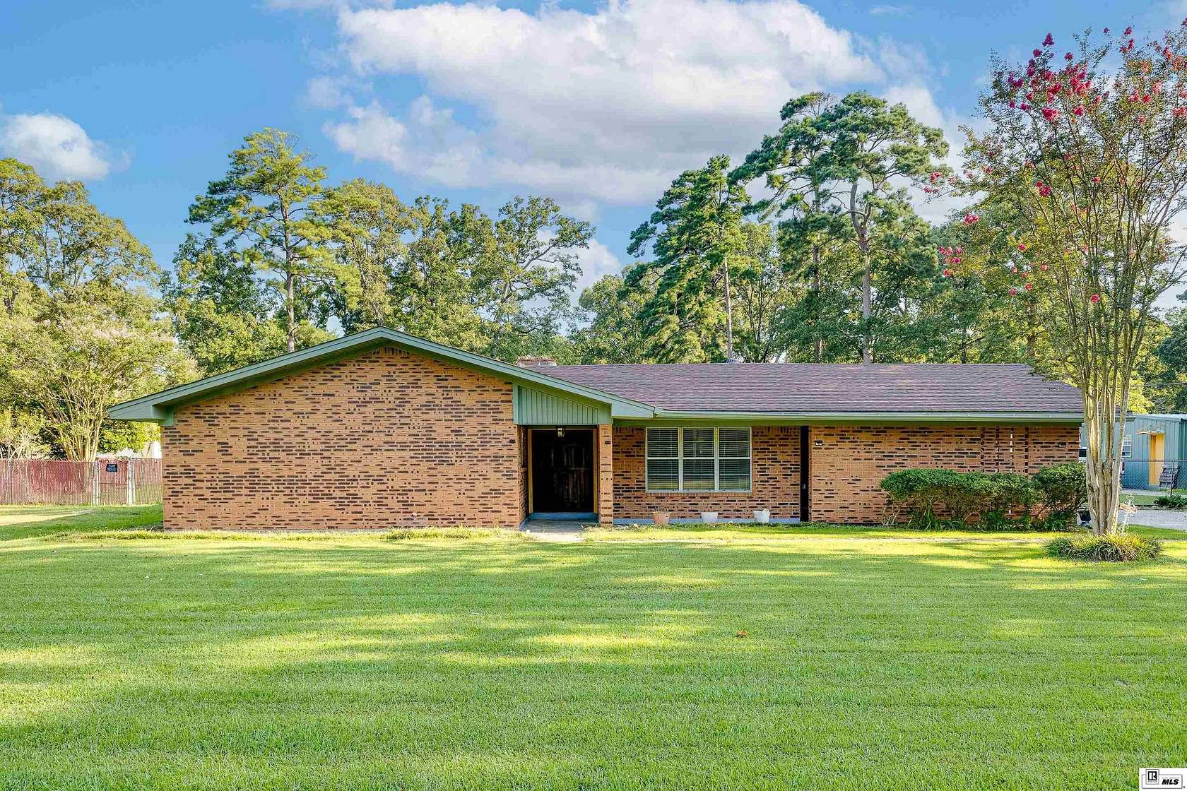 1.7 Acres of Land with Home for Sale in Bastrop, Louisiana