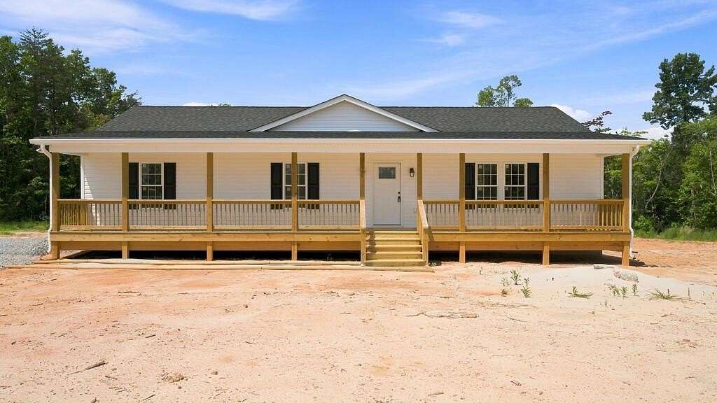 2 Acres of Land with Home for Sale in Farmville, Virginia